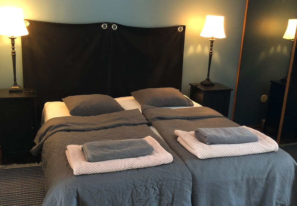 bed & breakfast bed & breakfast